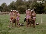 Регулировщицы в нижнем белье - Шоу Бенни Хилла (1969) XCADR.
